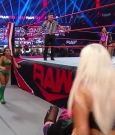 WWE_Monday_Night_Raw_2020_10_05_720p_HDTV_x264-NWCHD_mp40295.jpg