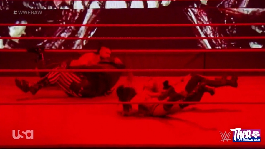 WWE_Monday_Night_Raw_2020_10_12_720p_HDTV_x264-NWCHD_mp40338.jpg