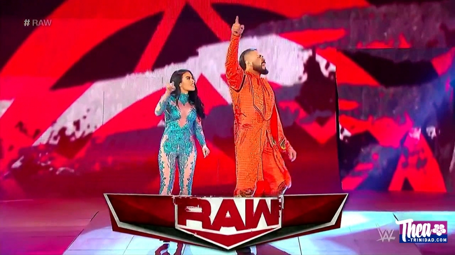 WWE_RAW_2020_01_20_720p_HDTV_x264-Star_mkv0036.jpg