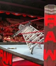 WWE_RAW_2020_01_20_720p_HDTV_x264-Star_mkv0938.jpg