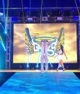 WWE_Monday_Night_Raw_2020_04_20_720p_HDTV_x264-NWCHD_mp48076.jpg