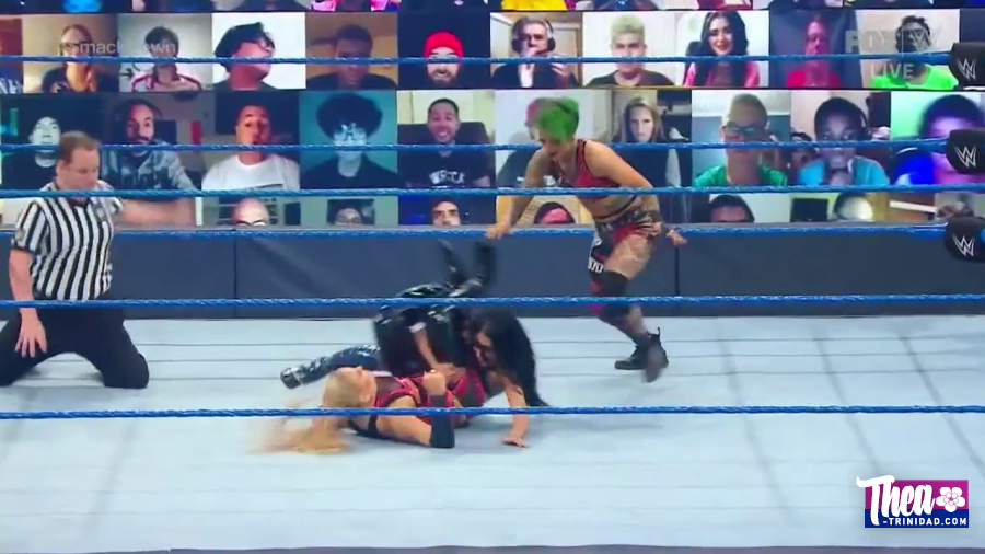 Smackdown_2020-11-06-22h50m04s964.png