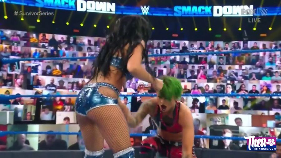 Smackdown_2020-11-06-22h50m20s621.png